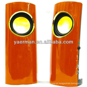 A mais quente venda 2.0 alto-falante plástico YM-M60 com auscultadores de 35mm / microfone